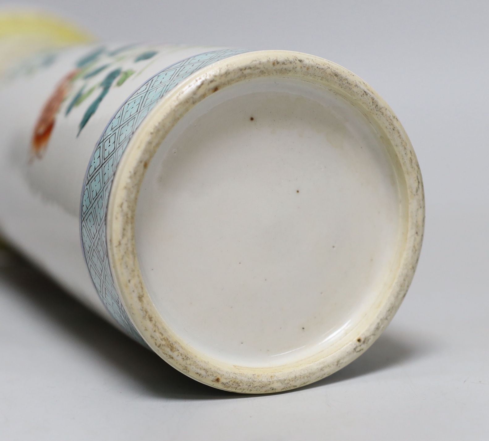 A Chinese famille rose cylindrical vase, 31cm
